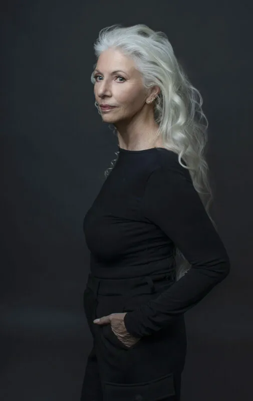 Beatrix L - DIRECT BOOKING AUSTRIA - Mot Management