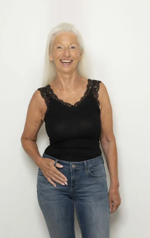 Beatrix L - DIRECT BOOKING AUSTRIA - Mot Management