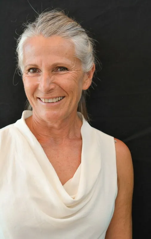 Carmen R - Mot Management