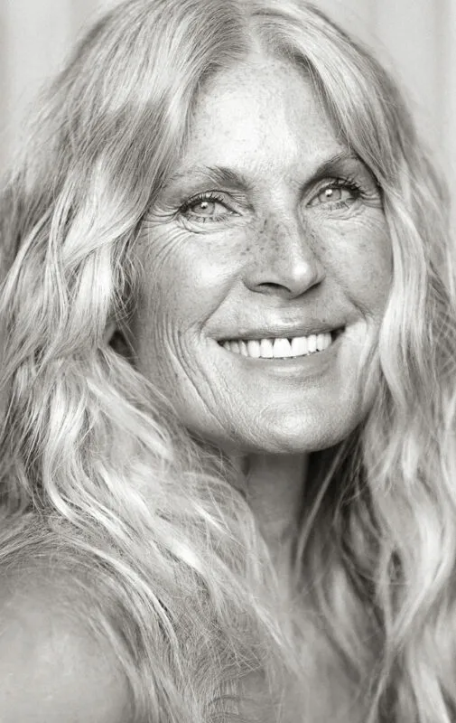Charlene C - DIRECT BOOKING GERMANY - Mot Management