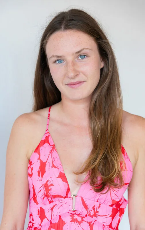 Daniela Ca - Mot Management