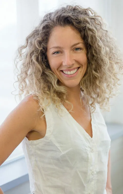 Isabelle R - Mot Management