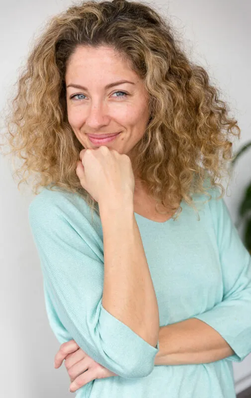 Isabelle R - Mot Management
