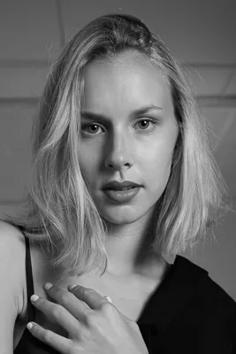 Julia T - Mot Management