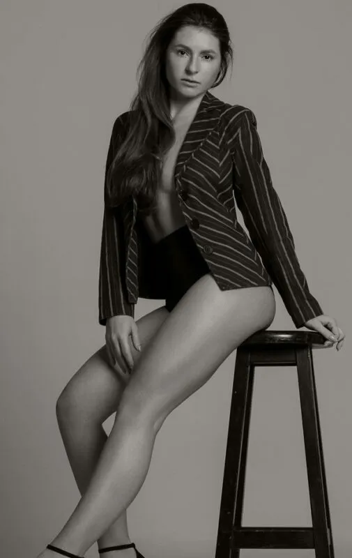 Roberta R - DIRECT BOOKING PORTUGAL - Mot Management